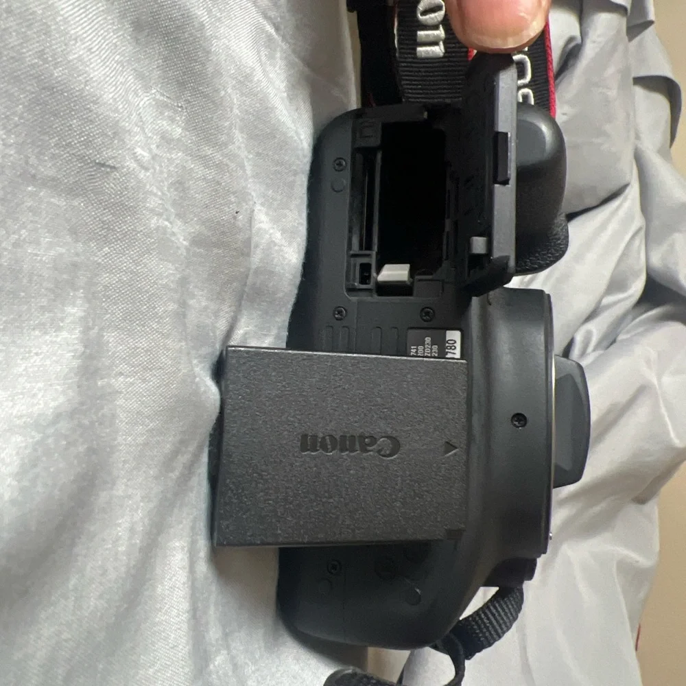 Canon rebel T7